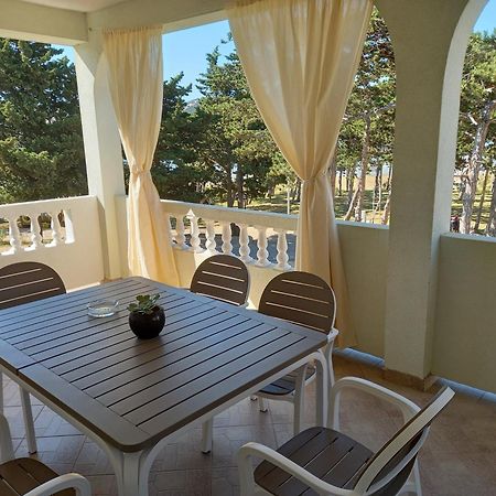 Apartmani Ivana Lopar Rum bild