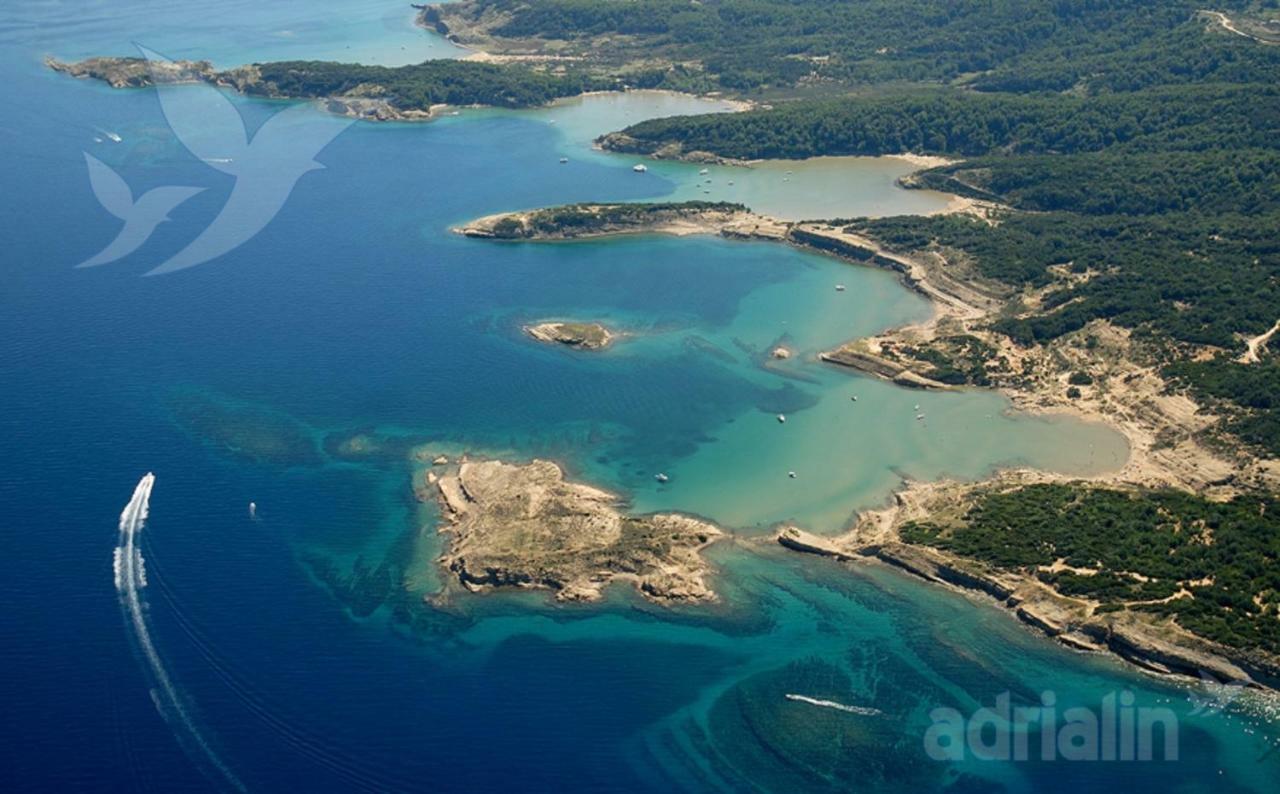 Apartmani Ivana Lopar Exteriör bild