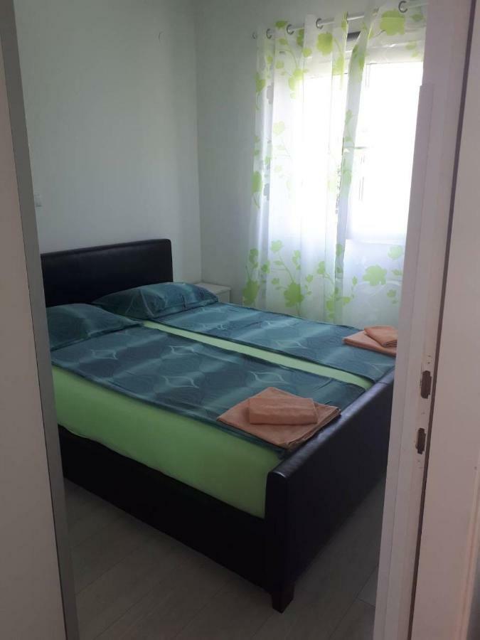 Apartmani Ivana Lopar Exteriör bild
